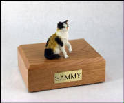 figurinecat.jpg